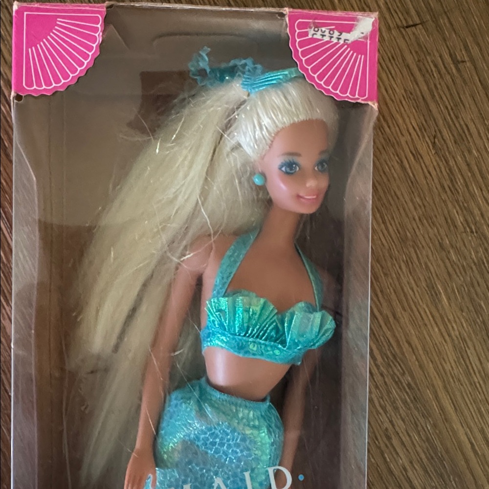 Vintage 1994 Barbie Mermaid Doll with Turquoise and Pink Outfit - Picture 2 of 4